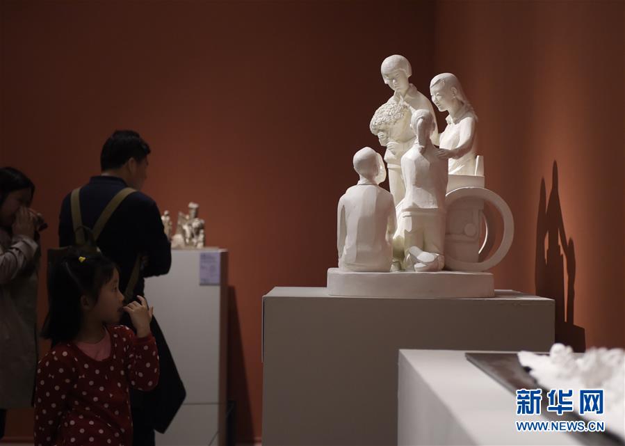 铸时代篇章——青年雕塑家作品展在京举行