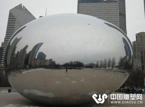 芝加哥标志性雕塑之一，宛若银色水滴的趣味建筑！